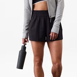 Athleta Weekender High Rise 3" Run Short